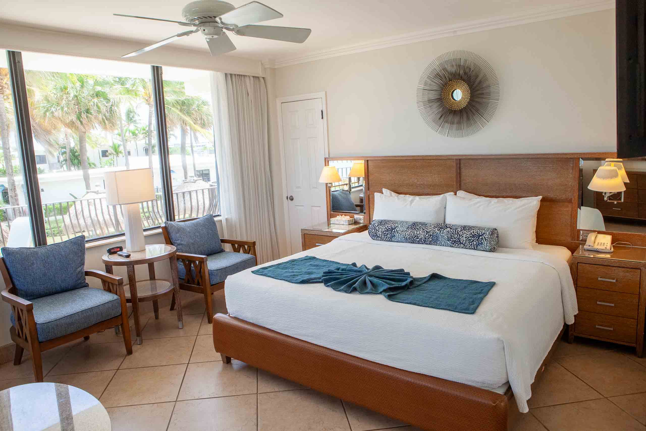 Room 2 — Efficiency Apartment, Oceanfront Grandview